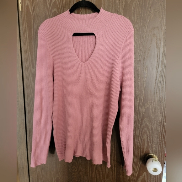 Lane Bryant Sweaters - Lane Bryant 2x Pink Long Sleeve Top With Choker Cut Out EUC